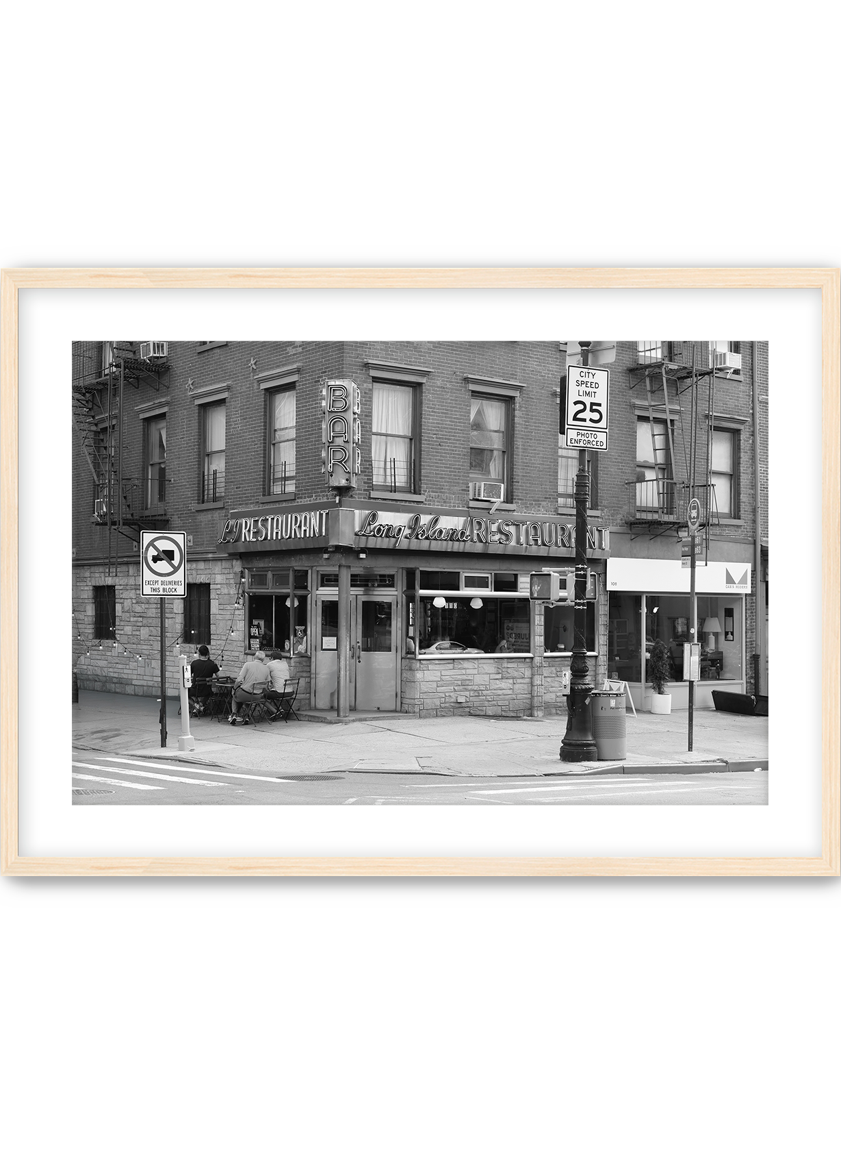 Domingo in Cobble Hill: Long Island Bar