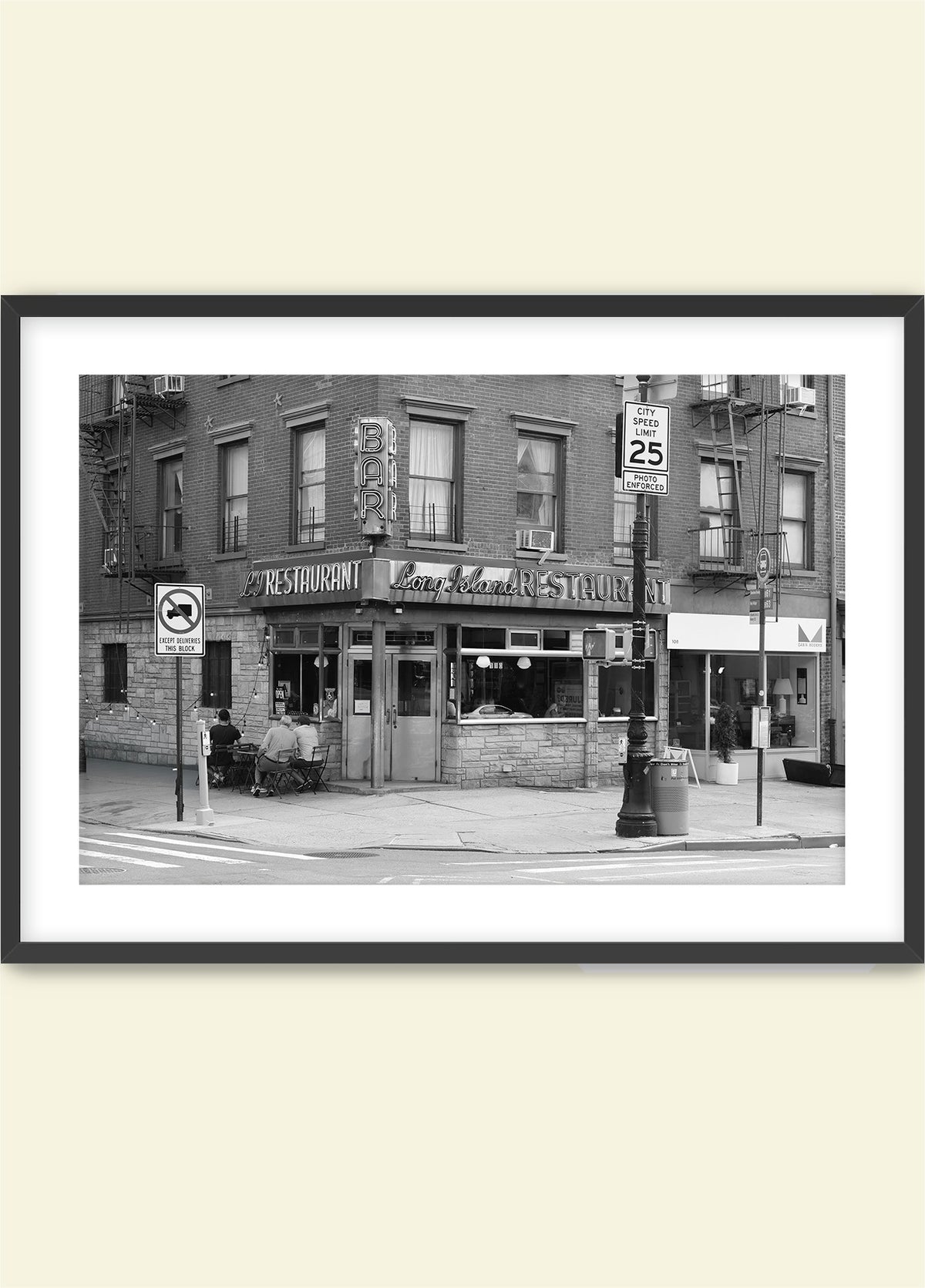 Domingo in Cobble Hill: Long Island Bar